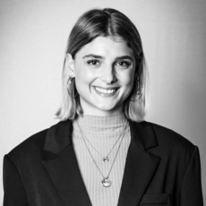 Groß (Ausschnitt Marina P)