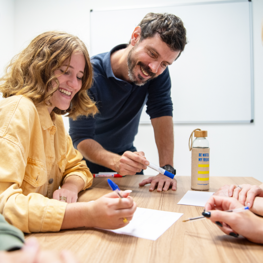 Arbeiten bei ESL - Sprachaufenthalte // ESL – Séjours Linguistiques b01950 Arbeiten bei ESL - Sprachaufenthalte // ESL – Séjours Linguistiques b01950